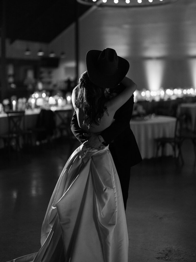 Documentary Style Wedding Photos That Blend Houston Charm With Timeless Elegance