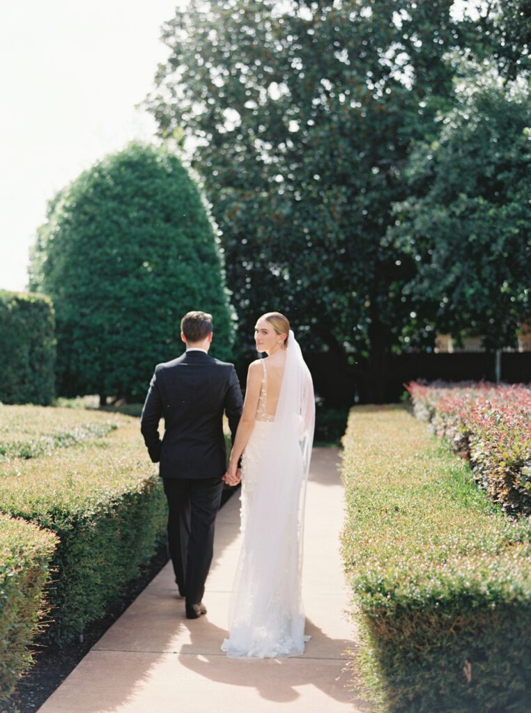 documentary style wedding photos luxury wedding