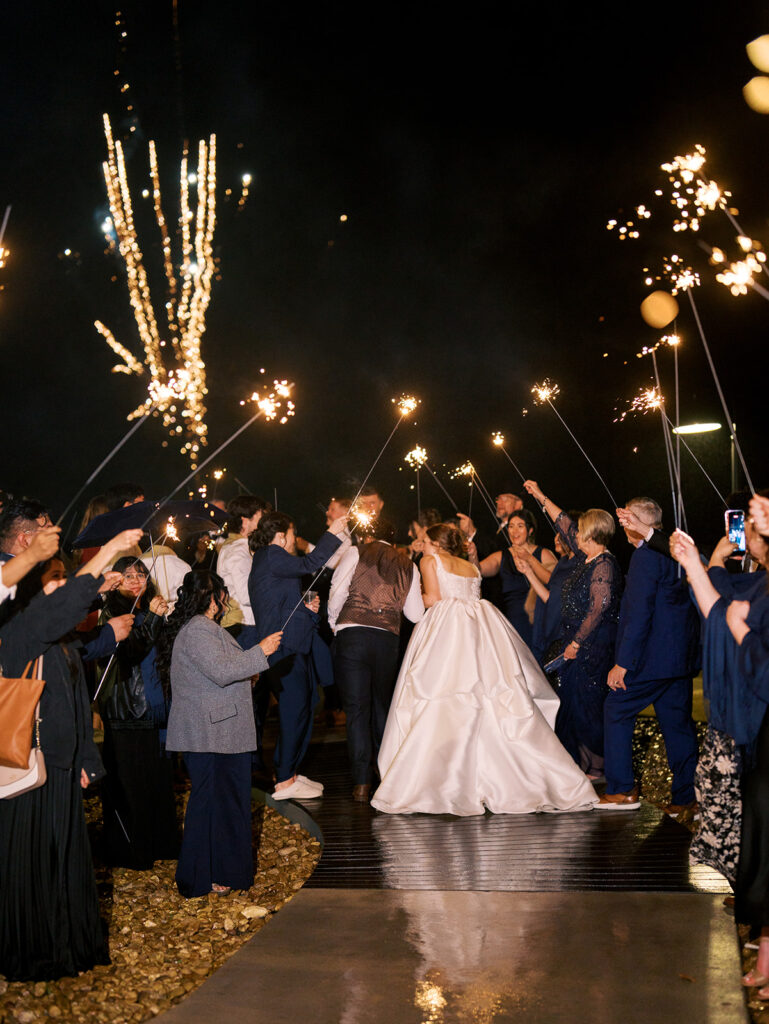 An Elegant Houston Texas Wedding Venue for the Classic, Timeless Bride