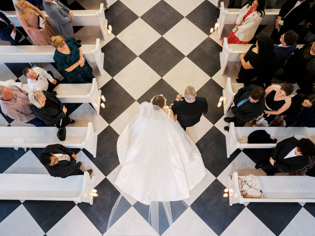 An Elegant Houston Texas Wedding Venue for the Classic, Timeless Bride