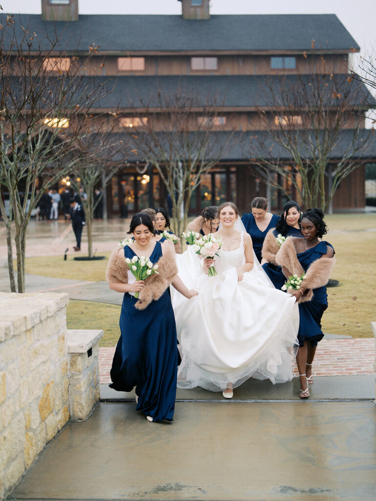 timeless bridal party photos at the weinberg at wixon valley christ centered wedding day