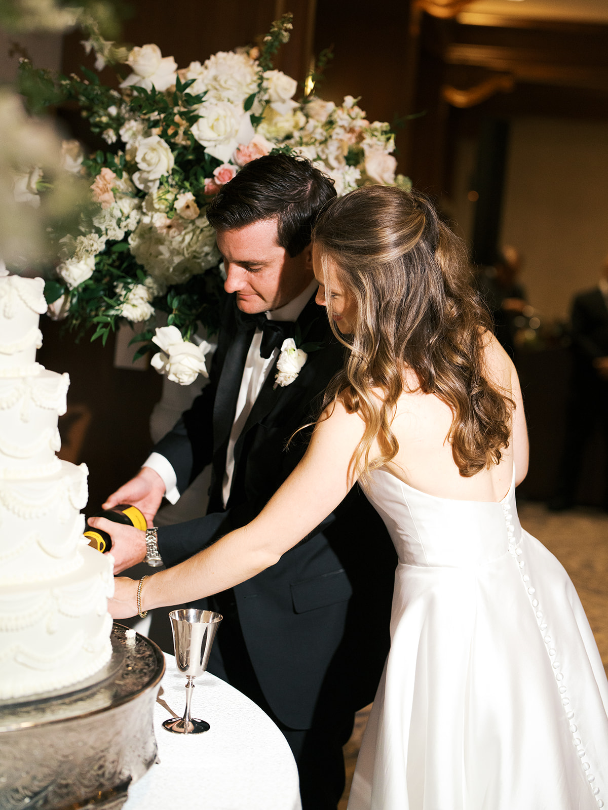 An Elegant Houstonian Hotel Wedding